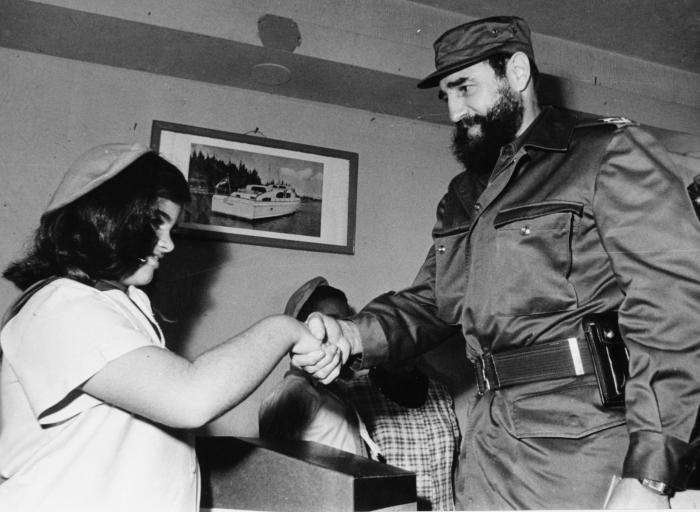 De la même manière qu'en 1976 Fidel fut le promoteur d'une Constitution qui avait en son centre la pleine dignité de l'homme, le projet actuel de Constitution s'inspire de ses idéaux de justice et d'égalité. Photo: Liborio Noval De la même manière qu'en 1976 Fidel fut le promoteur d'une Constitution qui avait en son centre la pleine dignité de l'homme, le projet actuel de Constitution s'inspire de ses idéaux de justice et d'égalité. Photo: Liborio Noval