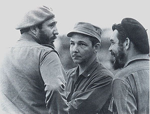 Destruir a la Revolución significaba para la CIA la  eliminación física de Fidel y otros dirigentes, en particular, Raúl y el Che 