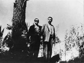 Fidel acompañado por Juan Manuel Márquez, el segundo jefe de la expedición.
