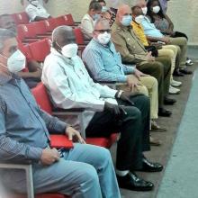 Participan Esteban Lazo y Homero Acosta, Presidente y Secretario de ANPP, respectivamente; así como diputados e invitados; en sesión de trabajo de Asamblea Municipal del Poder Popular de Arroyo Naranjo. Foto: Tomada del Facebook de Enrique Moreno