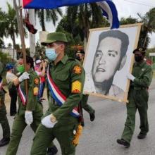 Ofrendas florales de Raúl y Díaz-Canel acompañaron los homenajes al presidente de honor de la FEU, José Antonio Echeverría Foto: Roberto Jesús Hernández
