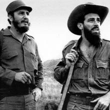 Camilo junto a Fidel en la Sierra.