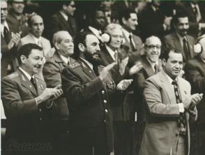 Fidel habló del significado del Congreso para la nación y para la consolidación del Partido, cuyo Buró Político se reforzó con valiosos compañeros como Blas Roca Calderío, José Ramón Machado Ventura, Carlos Rafael Rodríguez, Pedro Miret Prieto y Arnaldo Milián Castro. Foto: Archivo de Granma Fidel habló del significado del Congreso para la nación y para la consolidación del Partido, cuyo Buró Político se reforzó con valiosos compañeros como Blas Roca Calderío, José Ramón Machado Ventura, Carlos Rafael Rodríguez, Pedro Miret Prieto y Arnaldo Milián Castro. Foto: Archivo de Granma
